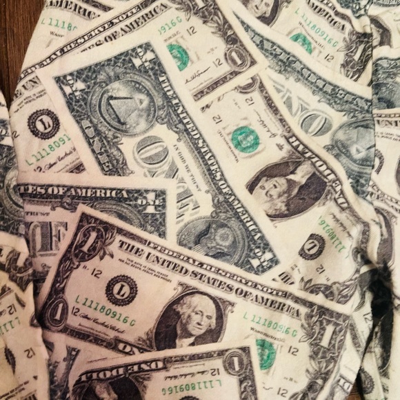 Money 💵 Leggings - Picture 2 of 4